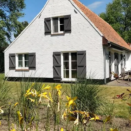 't Zeehuysje 度假居 *
